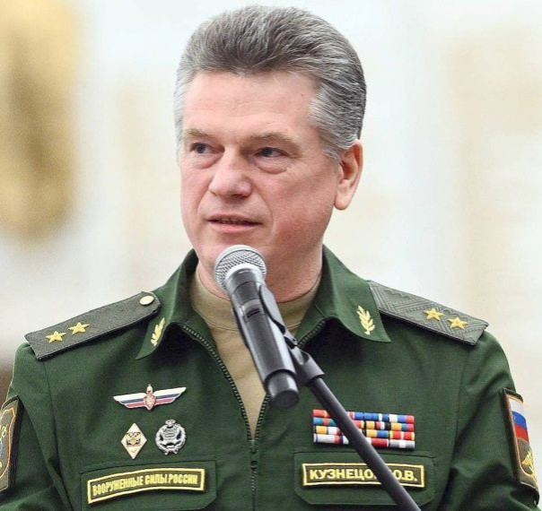 К 12 годам колонии строгого режима приговорили экс-начальника управления кадрами Минобороны Юрия Кузнецова