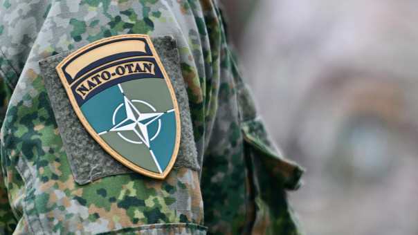 Роман с уроженкой СССР обернулся для натовского офицера подозрением в шпионаже
