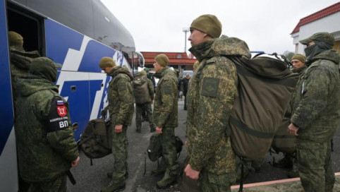 %22Мам, все хорошо%22: освобожденные из плена бойцы вернулись в Россию