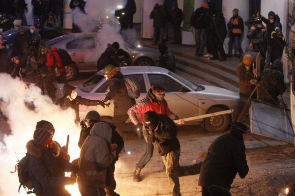 Киев в огне в фотографиях Reuters