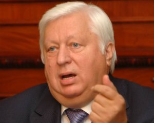 Пшонка назвал собитыя в Киеве преступлением против государства