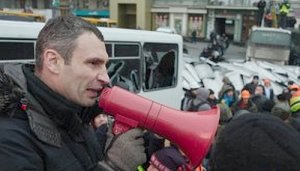 За беспорядки в Киеве ответственный Виталий Кличко