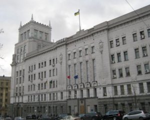 Харьковский горсовет просит Раду обеспечить на деле выполнение "законов 16 января"