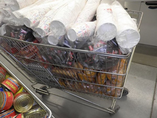 21 января вечером около 30 киевлян навестили боевые позиции блокпосты ВВ и «Беркута» в правительственном районе города