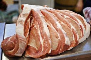 Россия ограничила ввоз свинины из Литвы