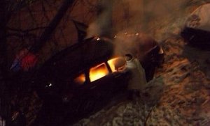 Красный сектор признался в поджогах машин Автомайдана