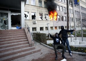 Поспешная евроинтеграция Боснии убила ее экономику, что привело к нынешним погромам