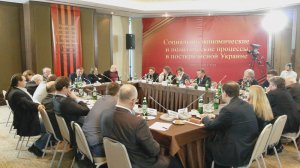 Оппозиция негодует: в Харькове эксперты с Добкиным увидели мирный выход в федерализации