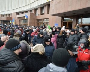 Протестующие вновь заняли Ивано-Франковскую ОГА, – СМИ