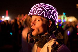 Андрей Ваджра: Кличко возит на Майдан боевые психостимуляторы армии США