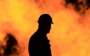 Во Львове горит казарма Беркута