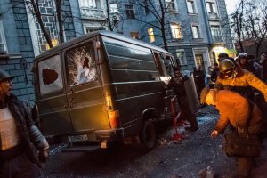 Отряды «народной самообороны» установили контроль над правительственным кварталом Киева