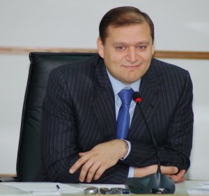 Добкин опровергает слухи о его бегстве за рубеж