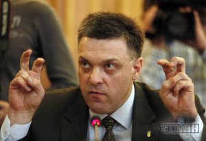 "Свобода" потребовала от жителей Ильичевска снести памятник Ленину