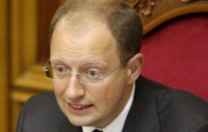 Яценюк: Я сдаю депутатский мандат и отказываюсь от поста президента