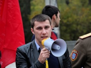 Колонна из 100 машин направляется пообщаться в воинскую часть под Одессой.