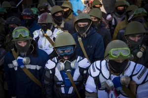 Правый Сектор устроил бойню со стрельбой в центре Луганска