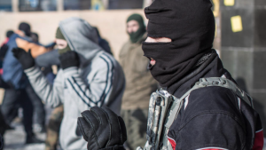 Столкновения в Харькове: ведётся огонь из автоматического оружия, есть раненые